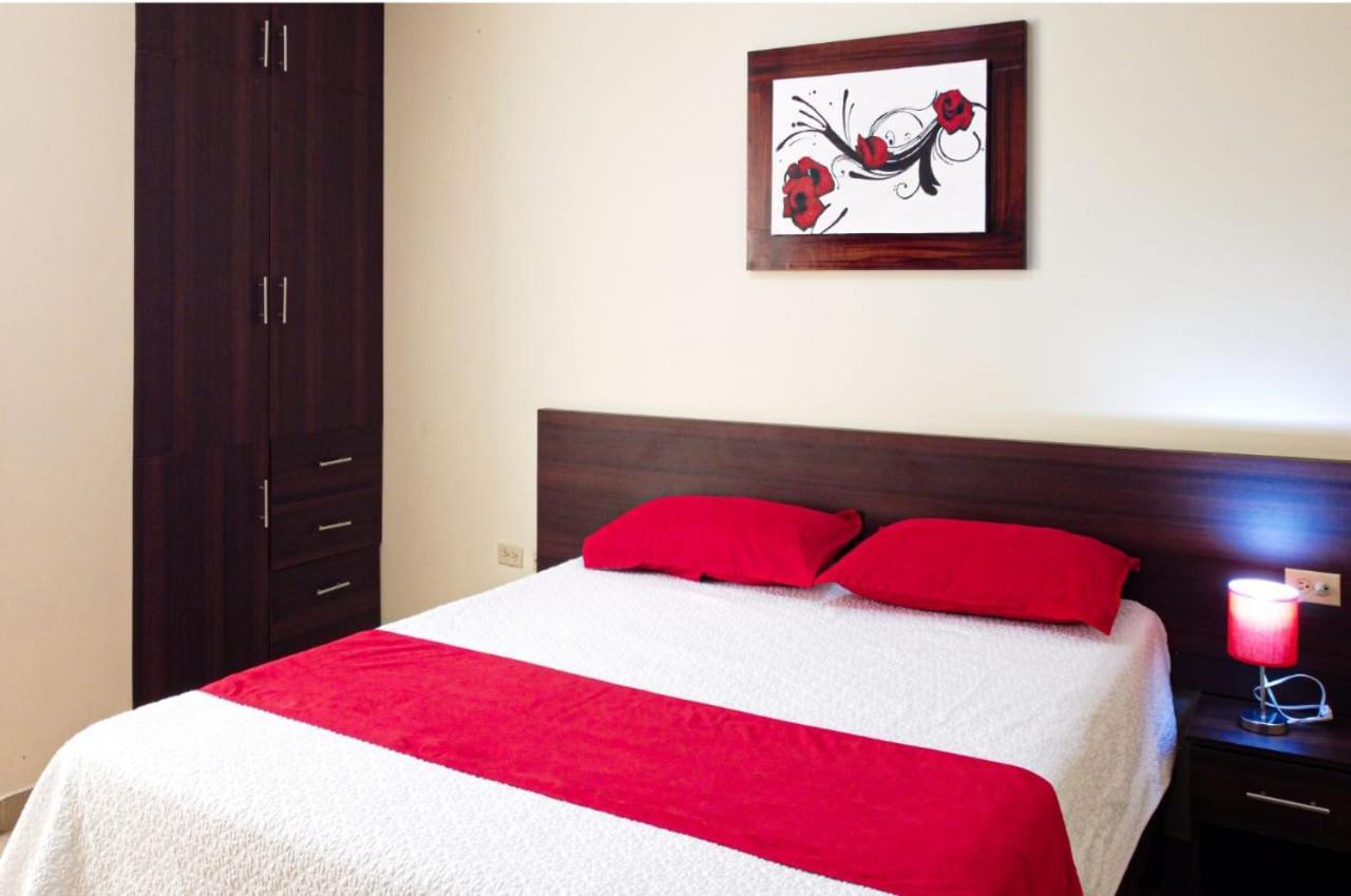 Hotel Pikeiro Blue Manta Ngoại thất bức ảnh