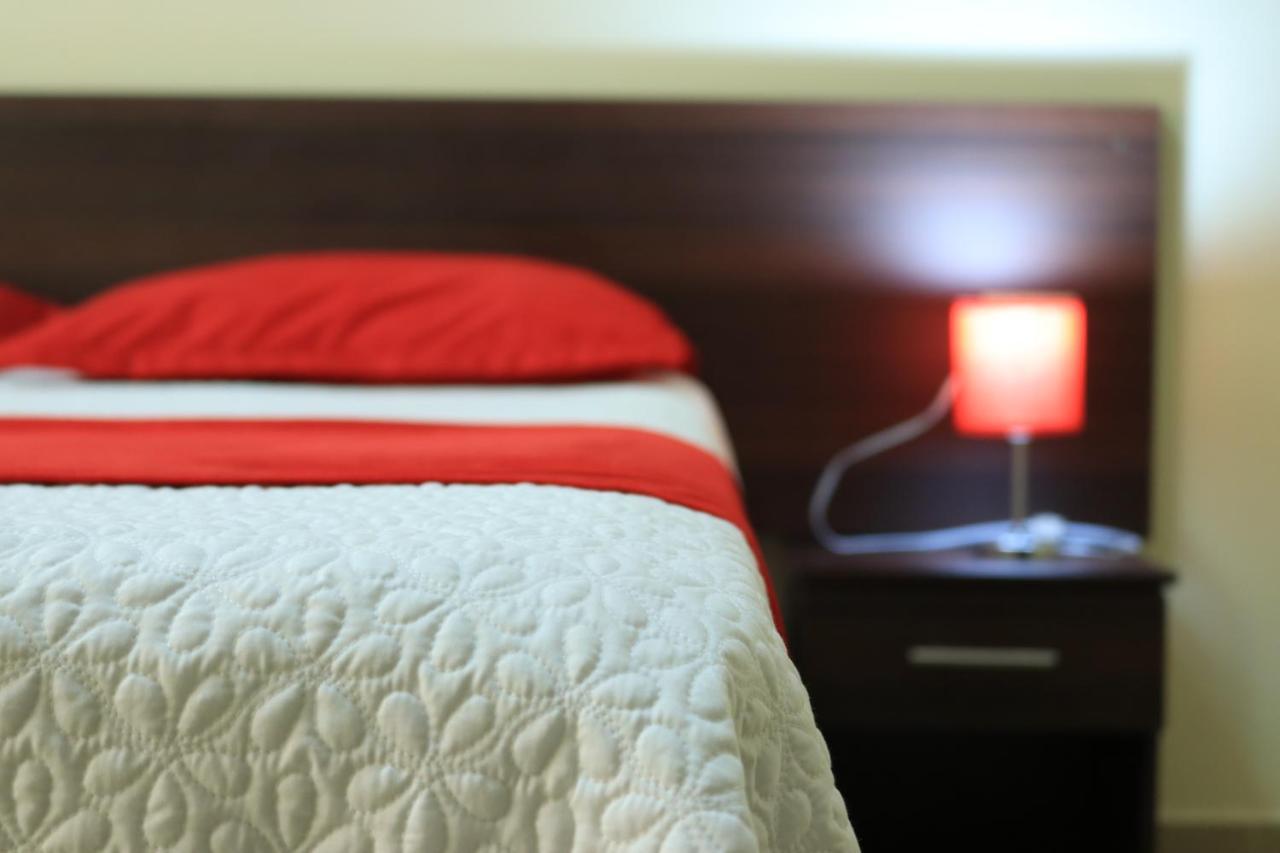 Hotel Pikeiro Blue Manta Ngoại thất bức ảnh
